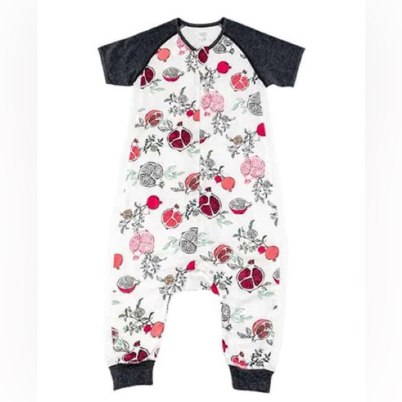 Nest designs Raglan Bamboo Pima Short Sleeve Sleep Suit in pomegranate - Picture 1 of 8